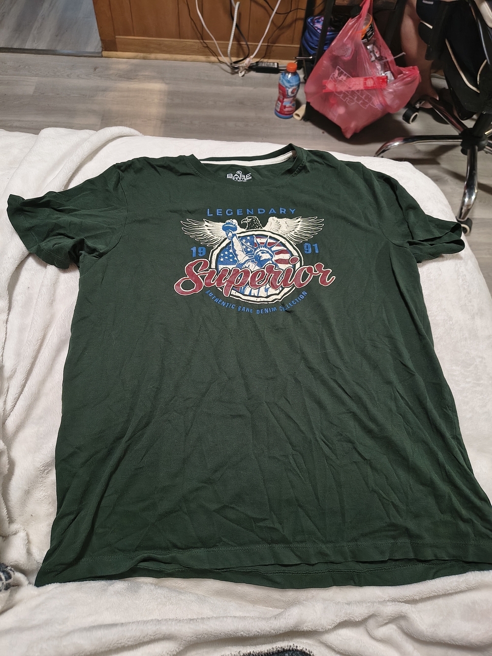 Superior Graphic Tee - Dark Green Short Sleeve
